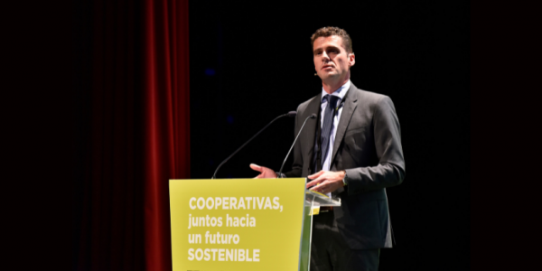 "El papel de las Cooperativas es fundamental para impulsar el cambio necesario hacia una agricultura más productiva y sostenible"- Ronan de Hercé